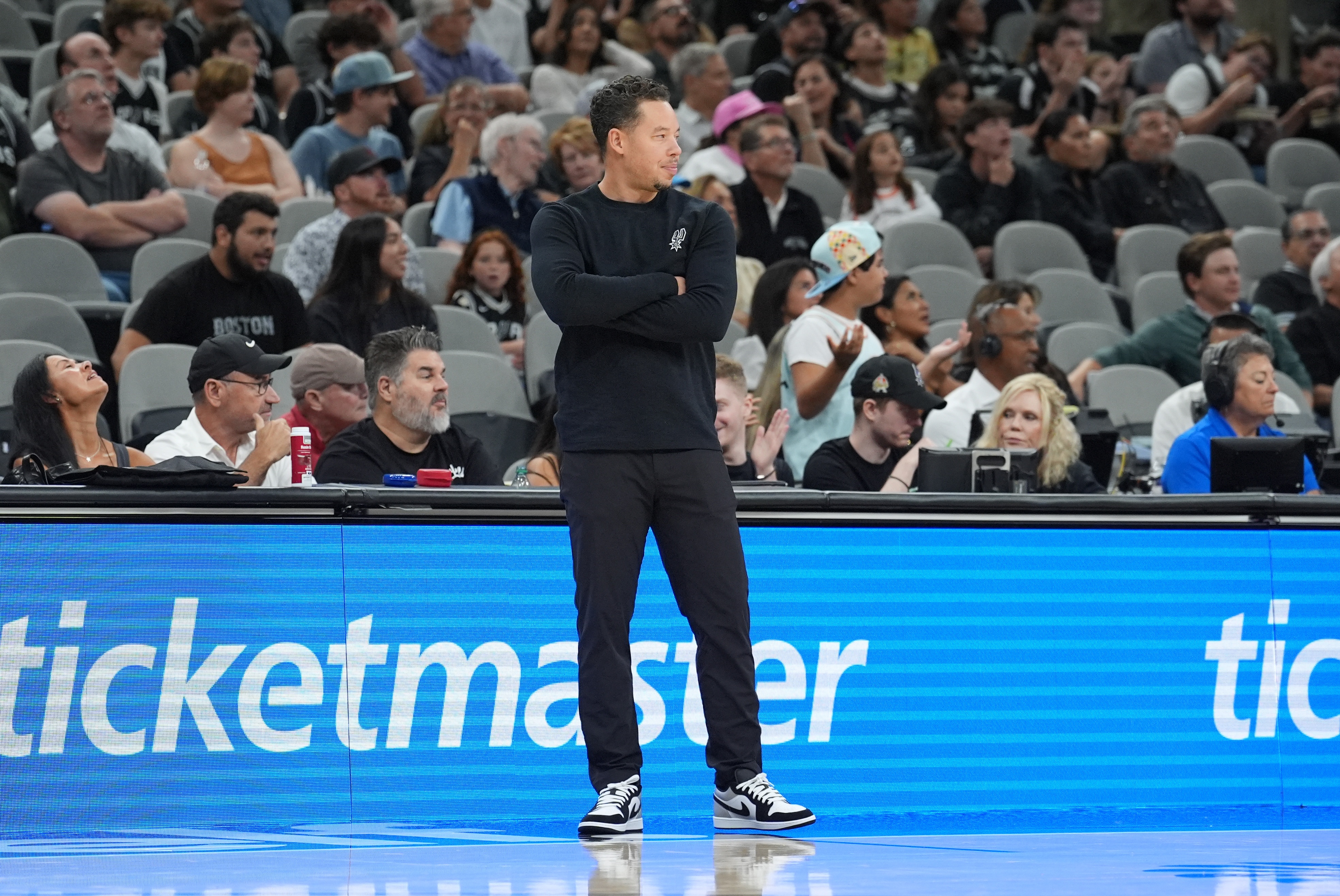 战胜独行侠！米奇：球队的战术执行和身体对抗都有所提升